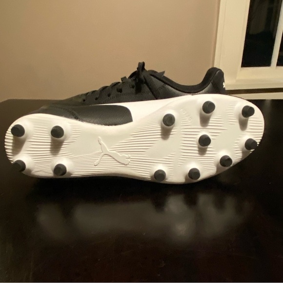 Puma Monarch II men’s technical sport shoe cleat. New w/out box. Size 9. main image 6